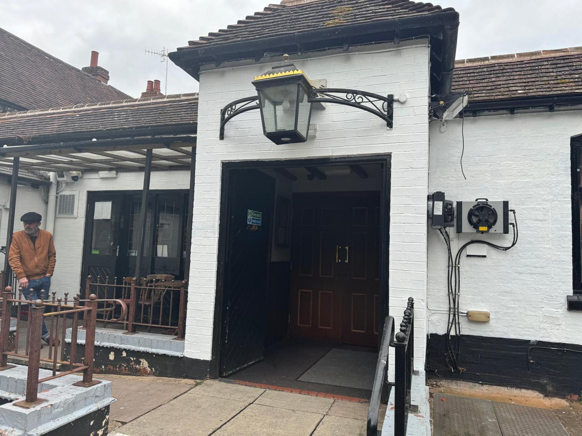 Ye Olde Black Cross Bromsgrove Exteriör bild